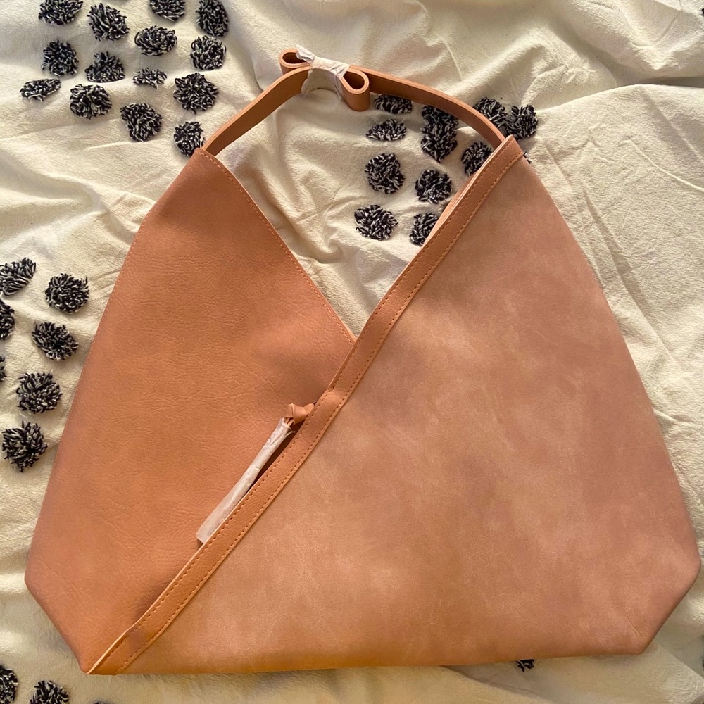 Blush pink v-hobo bag